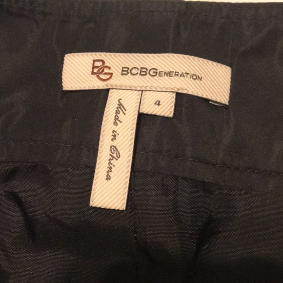 BCBGeneration Black Structured Mini Skirt With Pockets Women’s Size 4 - Picture 5 of 9